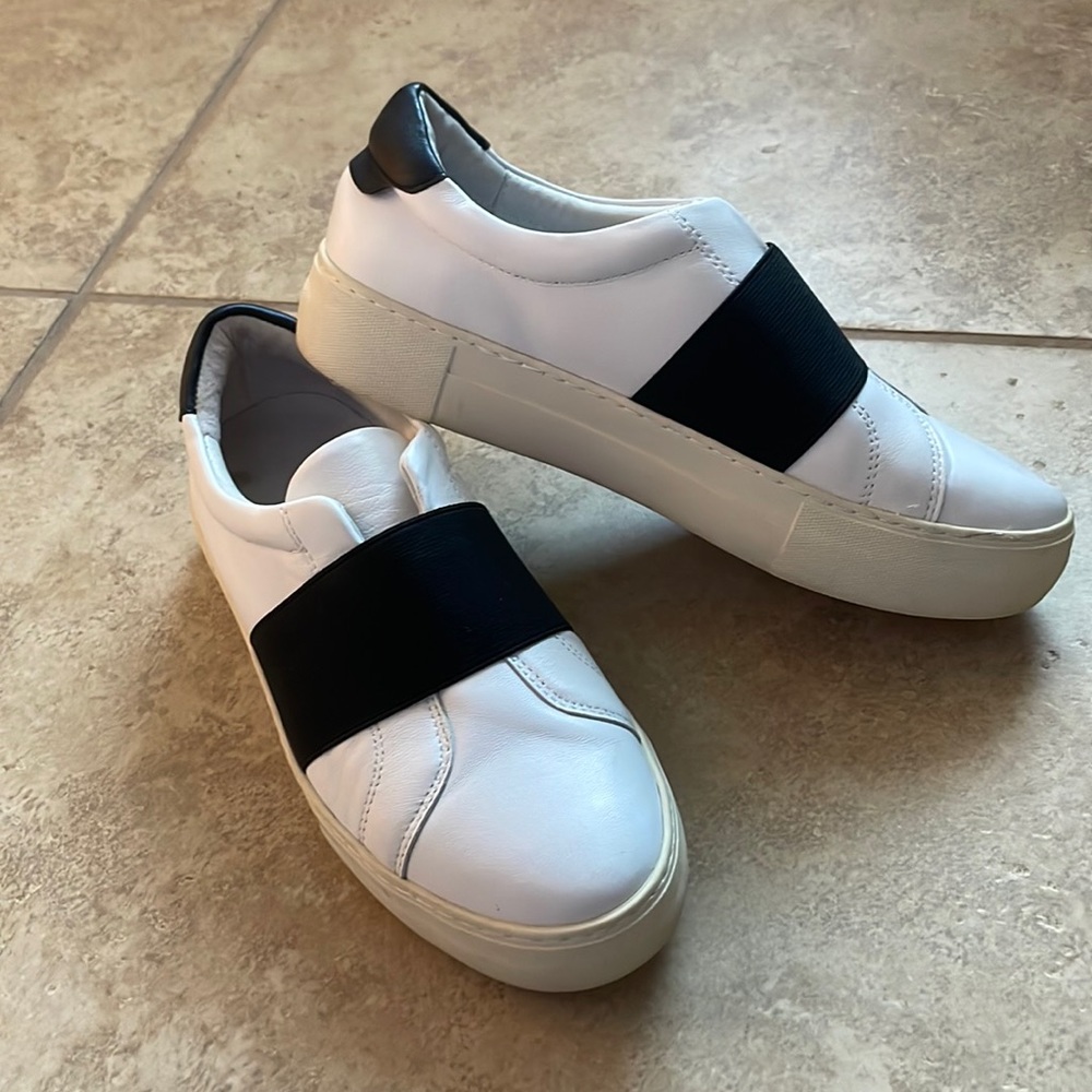 J Slides Adorn | White Platform Slip on Sneakers